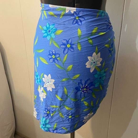 Beach Native Wrap Around Floral Swim Cover Skirt Womens Size One Size - Picture 3 of 5